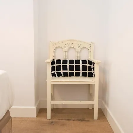 Lab 36 Apartment *